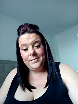 Snapshot of louisa36 chatting on 03.28.26 louisa36 online show from 03.28.26