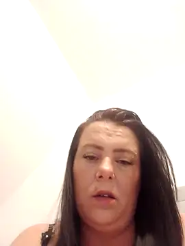 Snapshot of louisa36 chatting on 04.24.26 louisa36 online show from 04.24.26