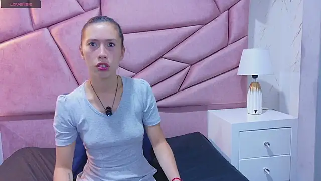 kimberlypink  online show from 02.08.26