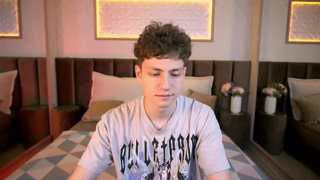 Snapshot of StefanBev chatting on 02.10.26 StefanBev online show from 02.10.26