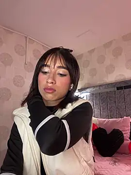 alahia pink online show from 02.12.26