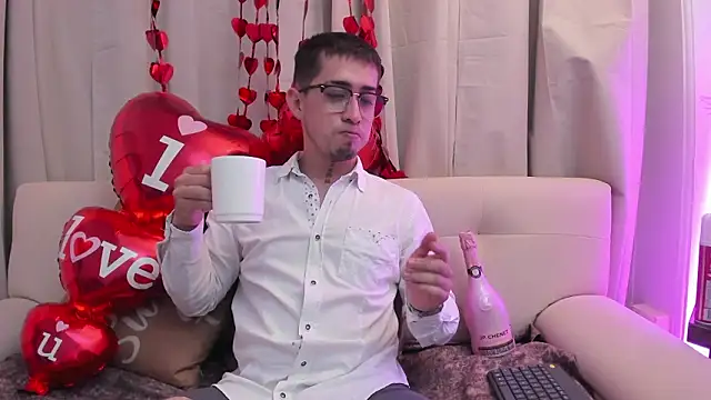 Snapshot of Tommas_Jhonson chatting on 02.15.26 Tommas Jhonson online show from 02.15.26