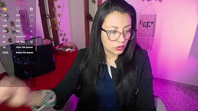 Snapshot of QueenRose94 chatting on 02.27.26 QueenRose94 online show from 02.27.26