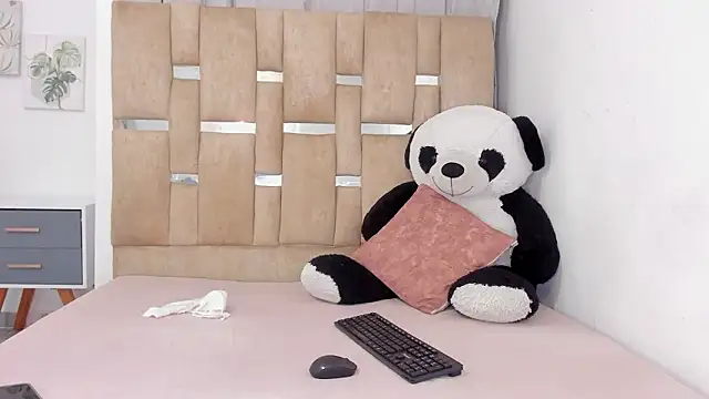 Snapshot of ValentiinaMoon chatting on 02.11.26 ValentiinaMoon online show from 02.11.26