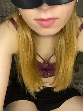 Snapshot of seluna_baby chatting on 05.24.26 seluna baby online show from 05.24.26