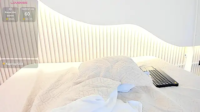 Kloe skinny online show from 04.15.26