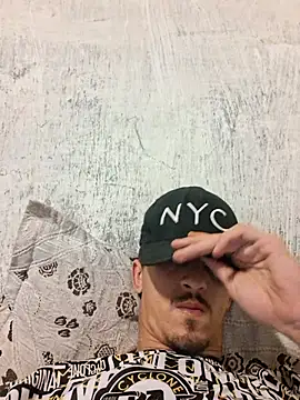 Snapshot of ReizinhoOh chatting on 02.22.26 ReizinhoOh online show from 02.22.26