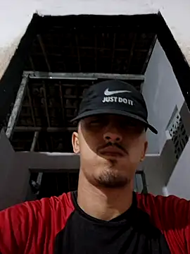 Snapshot of ReizinhoOh chatting on 03.13.26 ReizinhoOh online show from 03.13.26