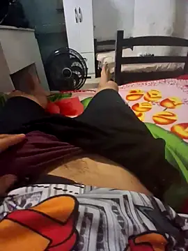 Snapshot of ReizinhoOh chatting on 03.25.26 ReizinhoOh online show from 03.25.26