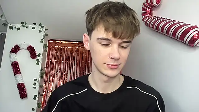 Snapshot of YourMilkyGuy chatting on 02.11.26 YourMilkyGuy online show from 02.11.26