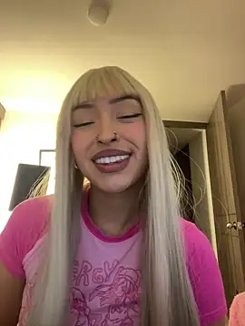 Snapshot of _AbbyIce chatting on 04.17.26 AbbyIce online show from 04.17.26