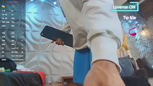 ItsZairen online show from 04.01.26