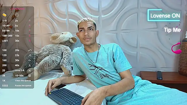 ItsZairen online show from 04.12.26