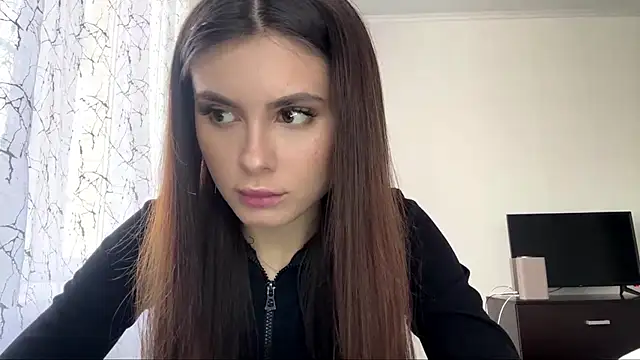Snapshot of VennieMiramontez chatting on 05.11.26 VennieMiramontez online show from 05.11.26
