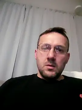 Snapshot of defaktor chatting on 03.21.26 defaktor online show from 03.21.26