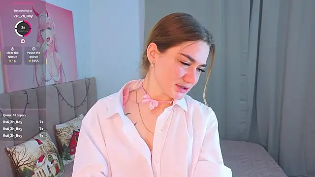 Snapshot of CharaVaz chatting on 02.20.26 CharaVaz online show from 02.20.26