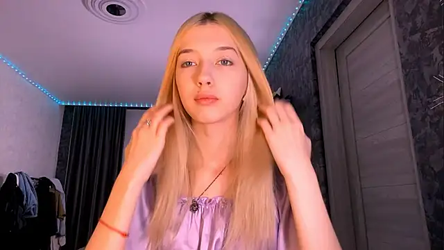 TaliCaan online show from 02.15.26