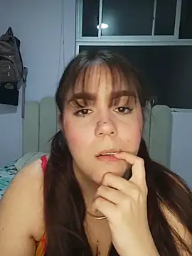 its lauu  online show from 02.15.26