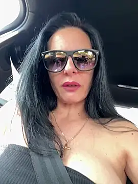 Snapshot of MiriamDelyn chatting on 05.19.26 MiriamDelyn online show from 05.19.26