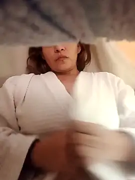 Snapshot of Lindagirlcum chatting on 02.07.26 Lindagirlcum online show from 02.07.26