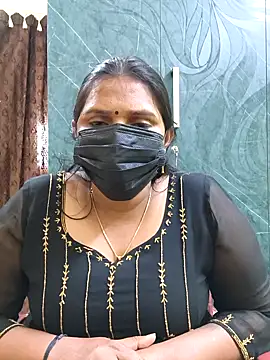 Snapshot of Tamil_uma_69 chatting on 02.19.26 Tamil uma 69 online show from 02.19.26