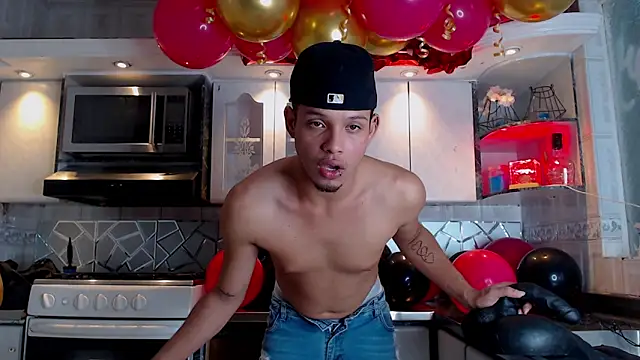 Snapshot of Gael_zambrano chatting on 02.11.26 Gael zambrano online show from 02.11.26