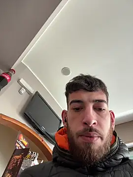 Snapshot of maestroboris95 chatting on 02.13.26 maestroboris95 online show from 02.13.26