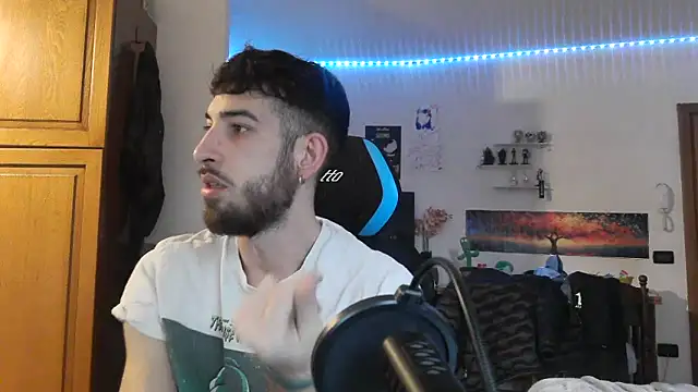 Snapshot of maestroboris95 chatting on 02.17.26 maestroboris95 online show from 02.17.26