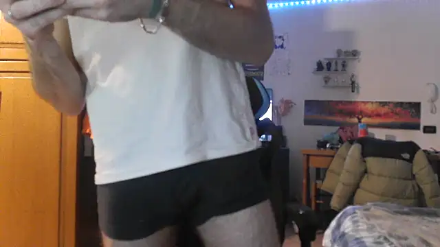 Snapshot of maestroboris95 chatting on 03.01.26 maestroboris95 online show from 03.01.26