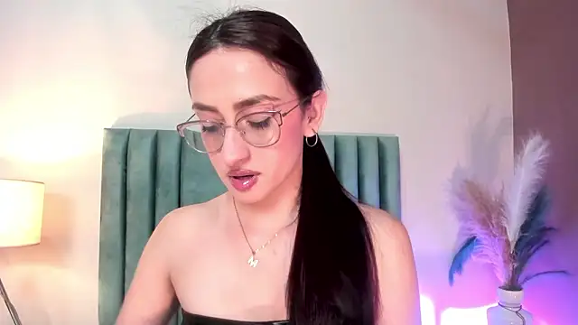 AndraCyruss online show from 03.12.26