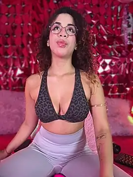 Snapshot of Woo_isDaphne chatting on 02.08.26 Woo isDaphne online show from 02.08.26