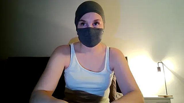 Snapshot of BlueEyesSecret chatting on 02.09.26 BlueEyesSecret online show from 02.09.26