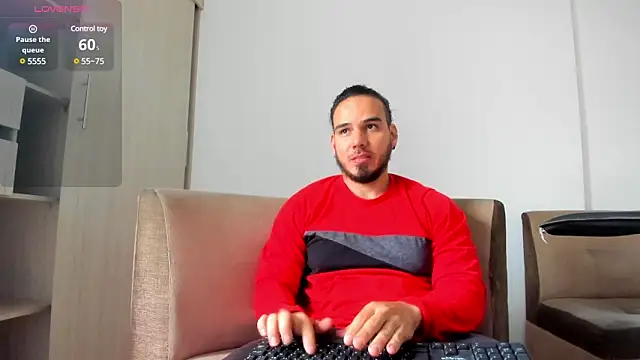 Snapshot of jhustin_marcius chatting on 02.27.25 jhustin marcius online show from 02.27.25