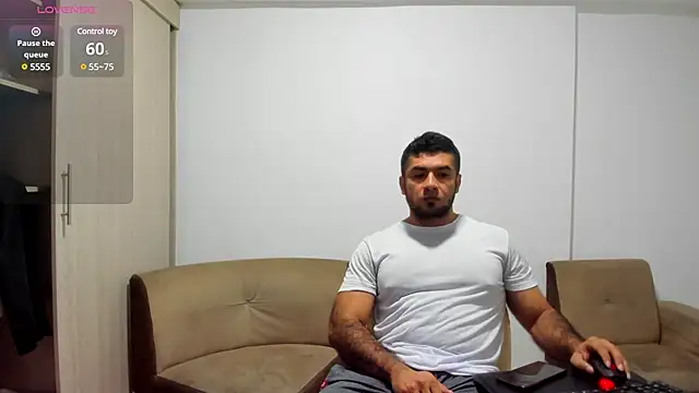 Snapshot of jhustin_marcius chatting on 02.27.25 jhustin marcius online show from 02.27.25