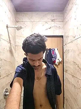 Snapshot of Sam03s chatting on 02.25.26 Sam03s online show from 02.25.26