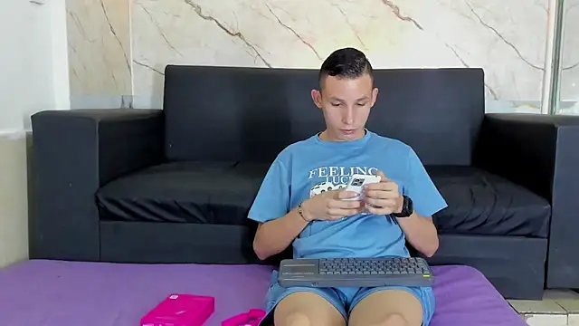 Isaak 26 online show from 03.27.26