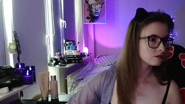 Snapshot of LunaXcherry chatting on 05.07.26 LunaXcherry online show from 05.07.26