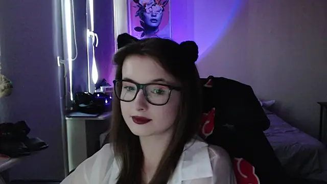 Snapshot of LunaXcherry chatting on 05.26.26 LunaXcherry online show from 05.26.26