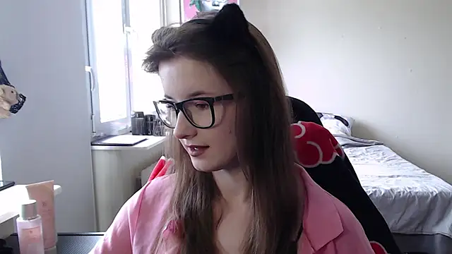 LunaXcherry online show from 06.13.26