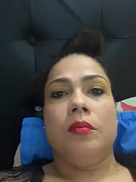 Snapshot of LunaScarlet_hot chatting on 02.13.26 LunaScarlet hot online show from 02.13.26