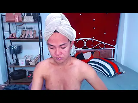 Snapshot of SeductiveAya chatting on 02.27.26 SeductiveAya online show from 02.27.26