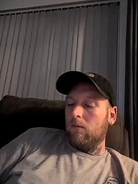 Snapshot of dave32000 chatting on 02.15.26 dave32000 online show from 02.15.26