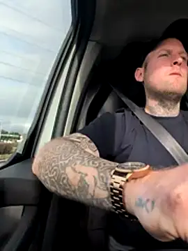 Snapshot of dave32000 chatting on 02.25.26 dave32000 online show from 02.25.26