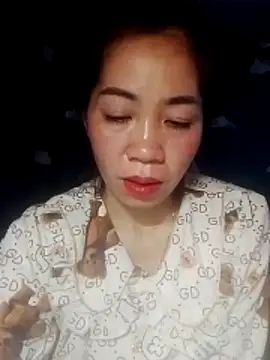 Snapshot of -Lundy- chatting on 02.22.26 -Lundy- online show from 02.22.26