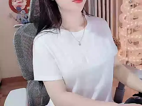Snapshot of Agnelyn___ chatting on 04.30.26 Agnelyn online show from 04.30.26