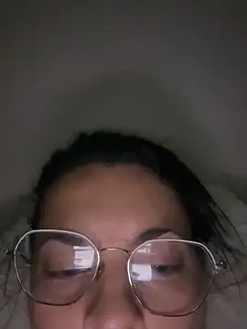 justinahallo online show from 02.09.26