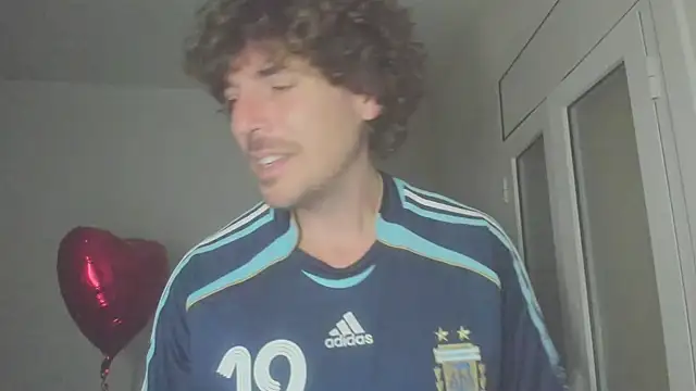 Snapshot of joaquin420_hot chatting on 02.13.26 joaquin420 hot online show from 02.13.26