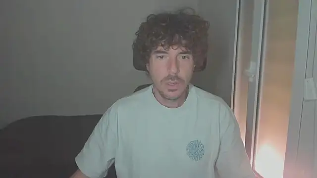 Snapshot of joaquin420_hot chatting on 02.15.26 joaquin420 hot online show from 02.15.26