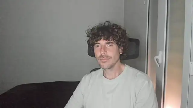 Snapshot of joaquin420_hot chatting on 02.28.26 joaquin420 hot online show from 02.28.26