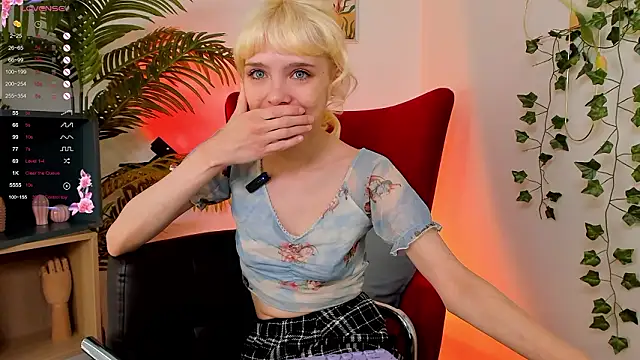 Snapshot of wow_angel chatting on 03.02.26 wow angel online show from 03.02.26